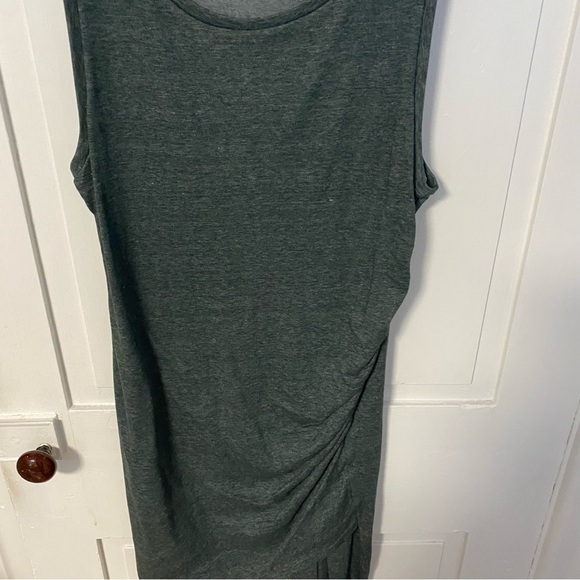 Leith Emerald Green Bodycon Dress - Picture 4 of 7